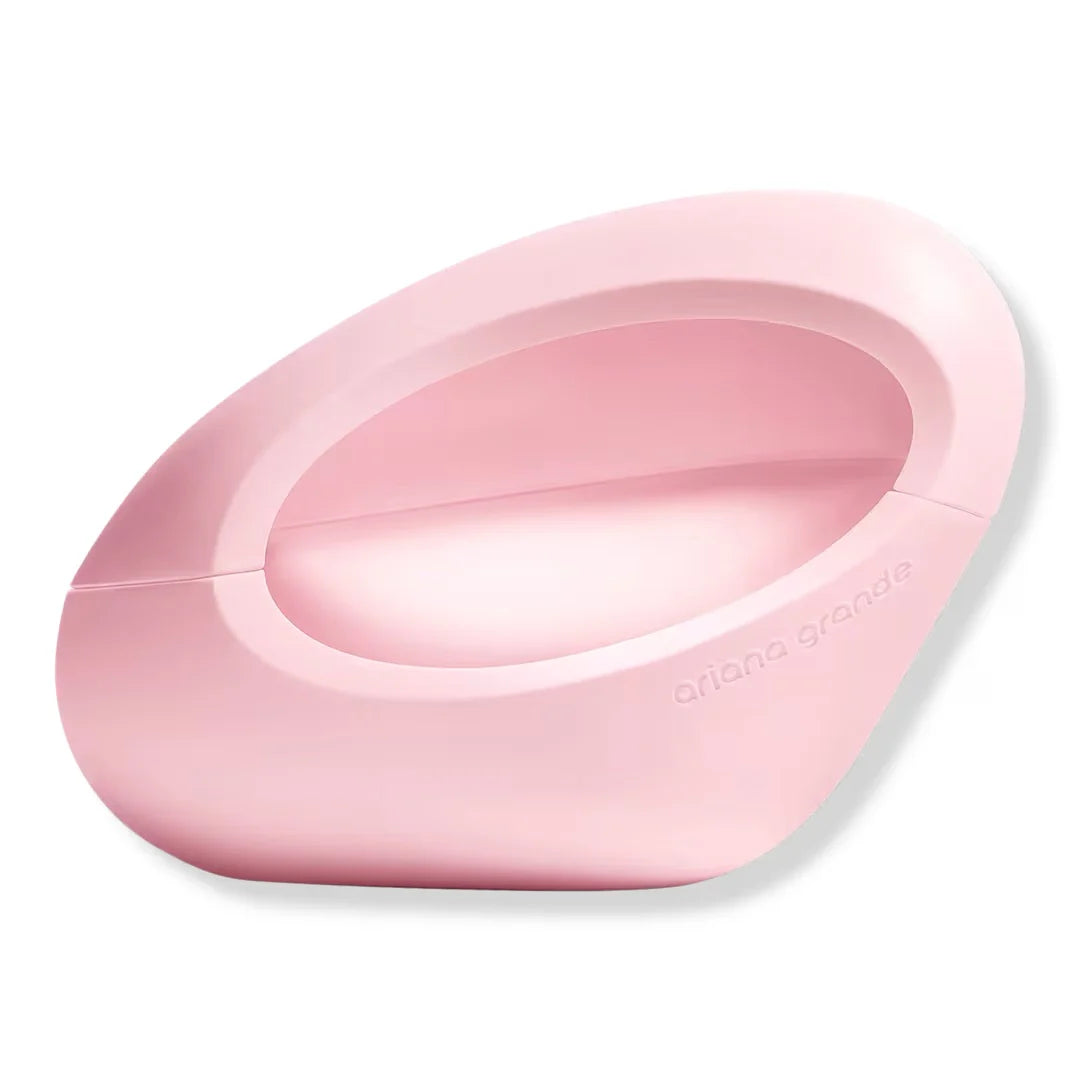 Ariana Grande MOD Blush Eau de Parfum bottle